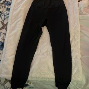 black gymshark leggings